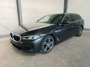 BMW 530 d Touring xDrive+LED+ParkAssist+AHK+Pano etc.