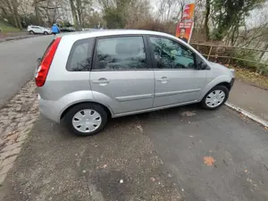 Ford Fiesta 1.3 Style Bild 3