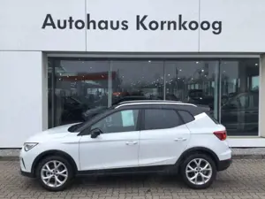 SEAT Arona 1.0 TSI DSG FR LED ACC APP Kamera Bluetooth