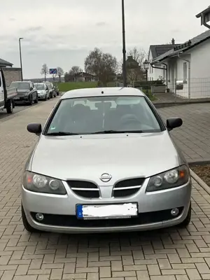 Nissan Almera 1.5 acenta