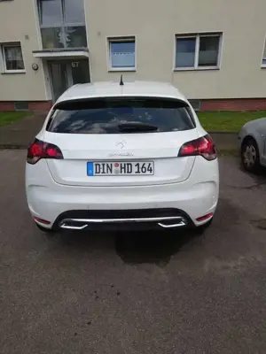 Citroen DS4 DS4 THP 155 EGS6 SoChic Bild 4