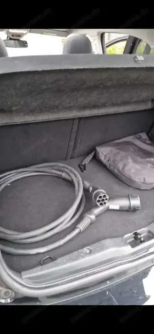 smart forFour EQ passion Cabrio Faltdach 22 KW Schnellader Bild 3