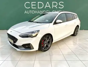 Ford Focus ST 2.0 EcoBlue LED ACC HUD BO Pano Navi Carplay
