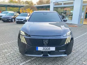 Peugeot 3008 Elektromotor AWD Launch *ACC*Pano*beh.Lenk* Bild 3