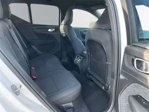 Volvo EX40 Single Motor Extended Range RWD Plus Black Edition Bild 5