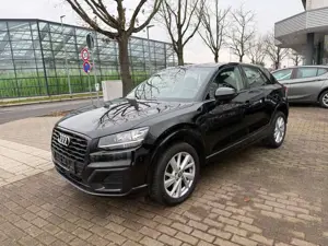 Audi Q2 35 TFSI sport S-tr. Leder/Panorama/Navi