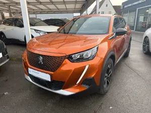 Peugeot 2008 Elektromotor 136 Allure Pack, AHK,Kamera,