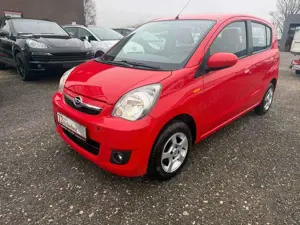 Daihatsu Cuore Pur 1.0 Benz/1.Hd/PDC/Tempomat/Autom./TÜV