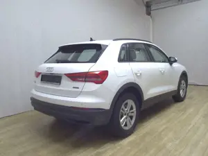 Audi Q3 40 TDI Qu. Navi LED vc RFK Shz Bild 4