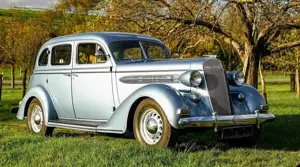 Oldtimer Chrysler Airstream Super Eight C8 Deluxe