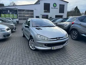 Peugeot 206 Cabriolet CC Quiksilver*KLIMA*PDC*4S-REIFEN