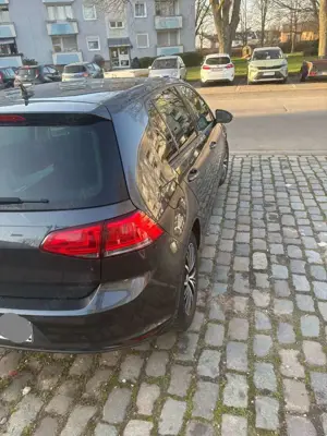 Volkswagen Golf 2.0 TDI BlueMotion Technology DSG Allstar Bild 4