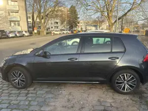 Volkswagen Golf 2.0 TDI BlueMotion Technology DSG Allstar Bild 5