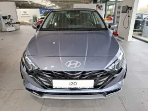 Hyundai i20 FL (MY25) 1.0 T-GDI (100 PS) 7-DCT 2WD Trend Bild 3