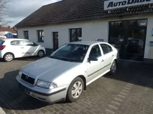 Skoda Octavia Bild 1