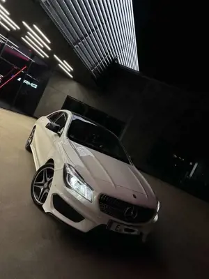 Mercedes-Benz CLA 200 CLA 200 (117.343)