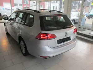 Volkswagen Golf Variant Trendline BMT/ PP/ BT/ USB/ Klimaautomatik Bild 4