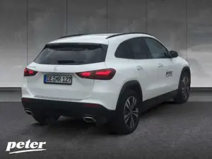 Mercedes-Benz GLA 200 Progressive Edition, Distronic, AHV Bild 4