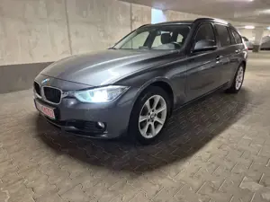 BMW 328 328 i xDrive *Automatic-Navi-Xenon-AHK*