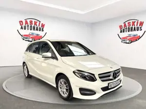 Mercedes-Benz B 180 1.HAND/SCHECKHEFT MERCEDES/NAVI/KAMERA