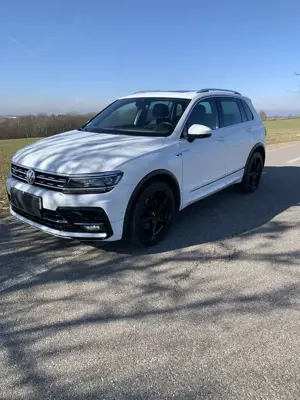 Volkswagen Tiguan Tiguan 2.0 TDI SCR 4Motion (BlueMotion Techn.) DSG Highline Bild 5