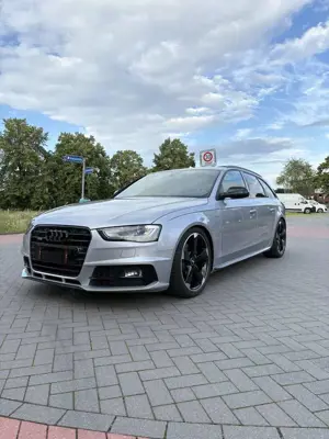 Audi A4 S line Sportpaket / plus quattro