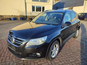 Volkswagen Tiguan 2,0 Diesel 4x4 Euro 5*AHK* 8 Fach bereift *KLIMA* Bild 2