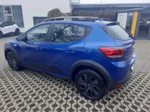 Dacia Sandero Stepway Expression Automatik CVT Bild 4