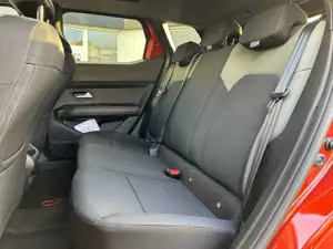 Dacia Duster TCe 130 Extreme +360°KAM+SHZ Bild 4