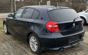BMW 118 i M Paket AHK SCHIEBEDACH Bild 5