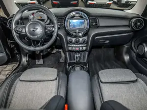 MINI One PANO NAVI LED PDC V+H DAB Parkass. Tempomat Bild 3