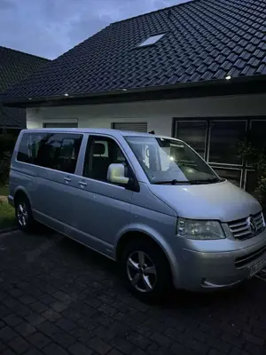 Volkswagen T5 Caravelle