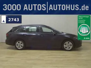 Volkswagen Golf -8 Var. 2.0 TDI Life Navi LED Pano DC RFK