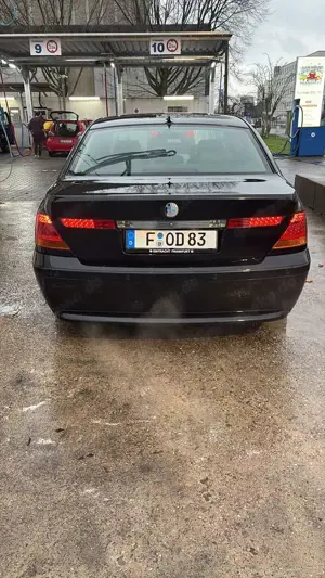 BMW 745 Bild 3