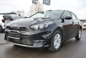 Kia Ceed / cee'd 1.5 T-GDI Vision UVP 31.179 EUR