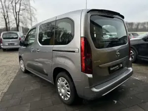 Opel Combo Life E Edition **Allwetter/Kamera/Multim** Bild 4