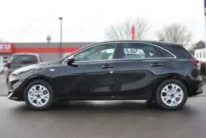 Kia Ceed / cee'd 1.5 T-GDI Vision UVP 31.179 EUR Bild 3