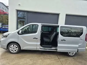 Nissan Primastar Kombi L2H1 Lang3,0t Tekna 9 Sitzplätze