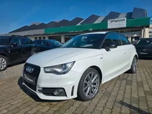 Audi A1 1.6 TDI S line NAVI XENON 17"ALU KLIMAAUT