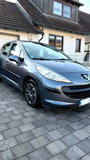 Peugeot 207 Tendance Bild 3