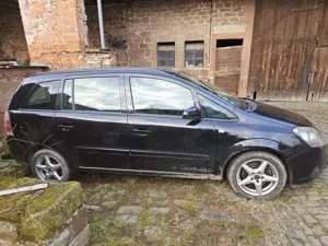 Opel Zafira 2.2