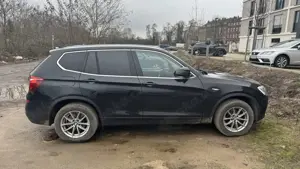 BMW X3 X3 xDrive20d Aut., Panoramaschiebedach, Xeon Licht, 8-fach bereift