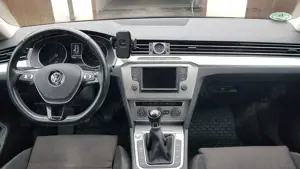 Volkswagen Passat Passat 2.0 TDI (BlueMotion Technology) Comfortline Bild 5