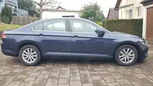 Volkswagen Passat Passat 2.0 TDI (BlueMotion Technology) Comfortline Bild 2