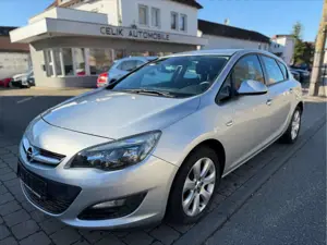 Opel Astra J 1.4 Lim. Edition SHZ PDC