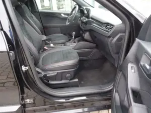 Ford Kuga Kuga 1.5 EcoBoost ST-LINE X Bild 3