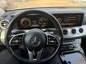 Mercedes-Benz E 200 E 200 d 9G-TRONIC Exclusive - Widescreen