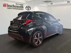 Toyota Yaris Hybrid Teamplayer +Safety-  Comfort Paket Bild 5