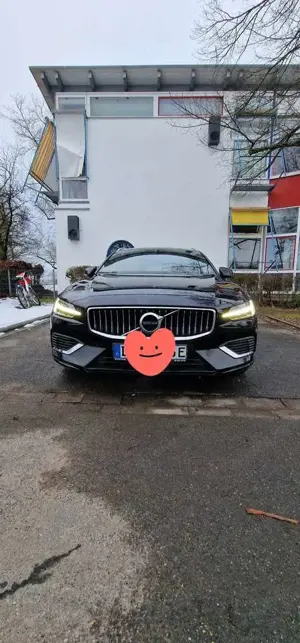 Volvo V60 T8 AWD Twin Engine Geartronic Inscription Bild 3