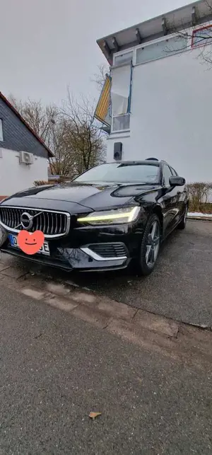 Volvo V60 T8 AWD Twin Engine Geartronic Inscription Bild 2
